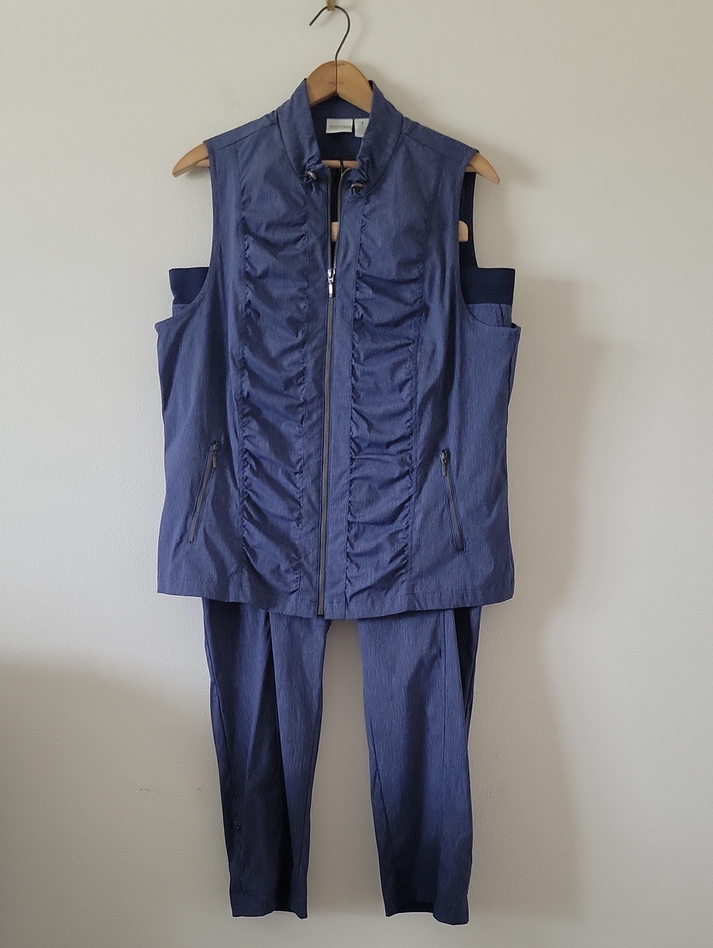 Chico's Zenergy Activewear 2 Piece Set - Zip Vest‎ and Pants Size XL
